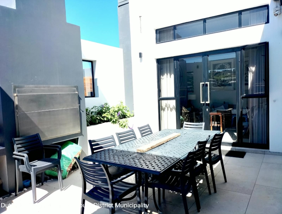 3 Bedroom Property for Sale in Tergniet Western Cape